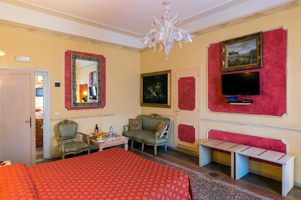Antica Residenza D'Azeglio Room&Breakfast di Charme image 7