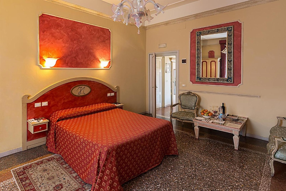 Antica Residenza D'Azeglio Room&Breakfast di Charme Main image